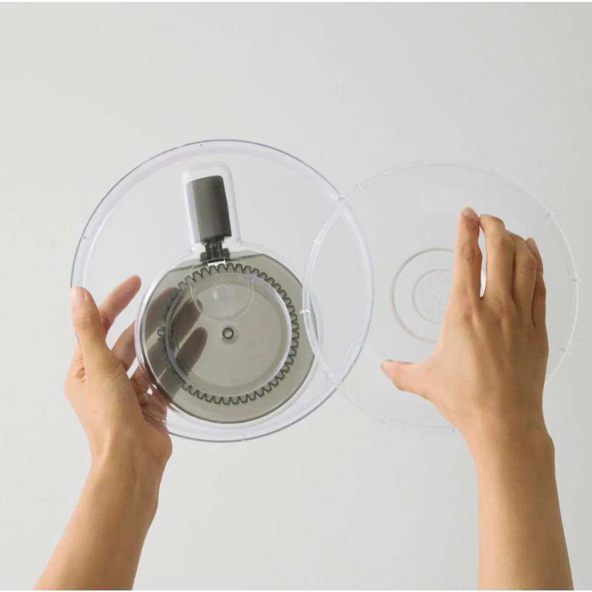 Convenient Salad Spinner Stainless Steel Salad Tosser 3L - Image 7