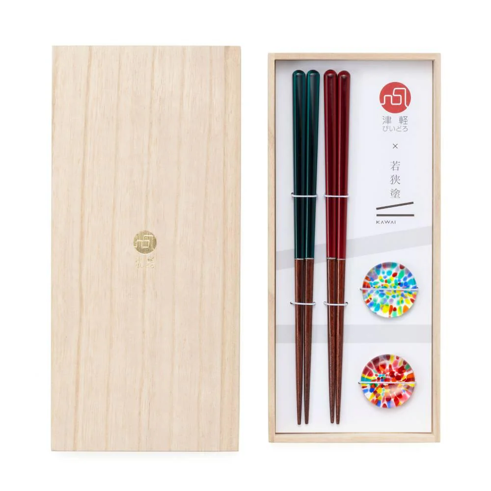 Aderia Glass Chopsticks Rest & Wooden Chopsticks Boxed Set - Image 2