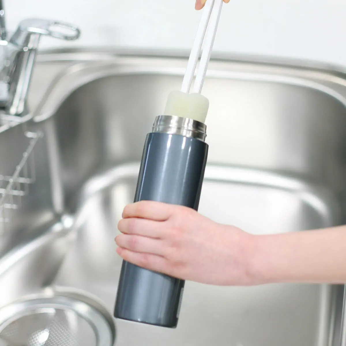 Asso Long Reach Sponge Brush For Bottles & Jugs - Image 3