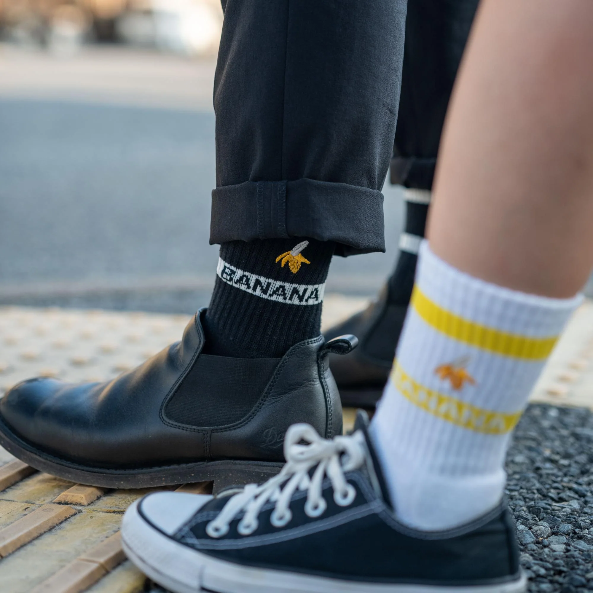 Banana Deodorizing & Sustainable Black Crew Socks 25-28cm - Image 3