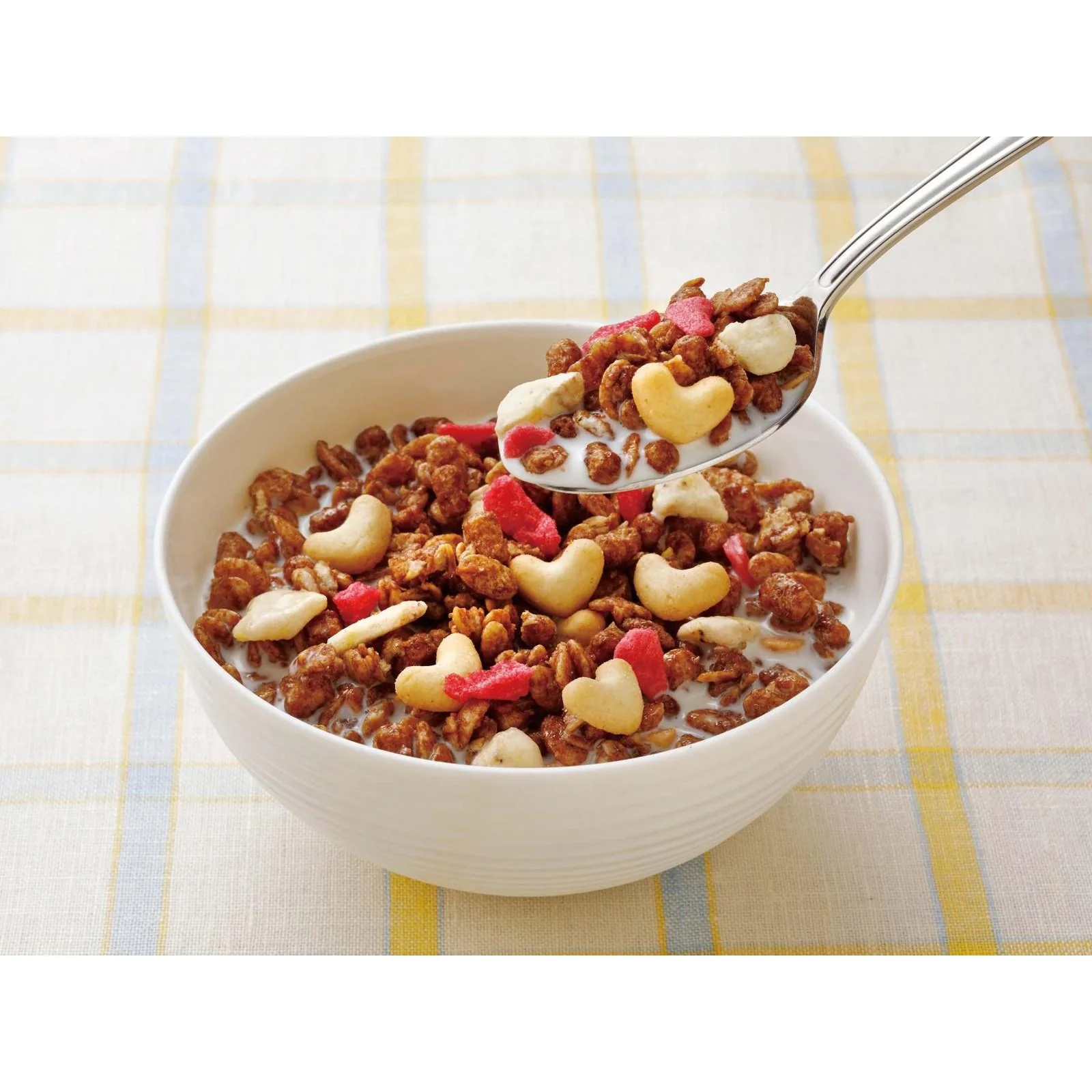 Calbee Frugra Granola Cereal Chocolate Crunch and Banana 550g - Image 2
