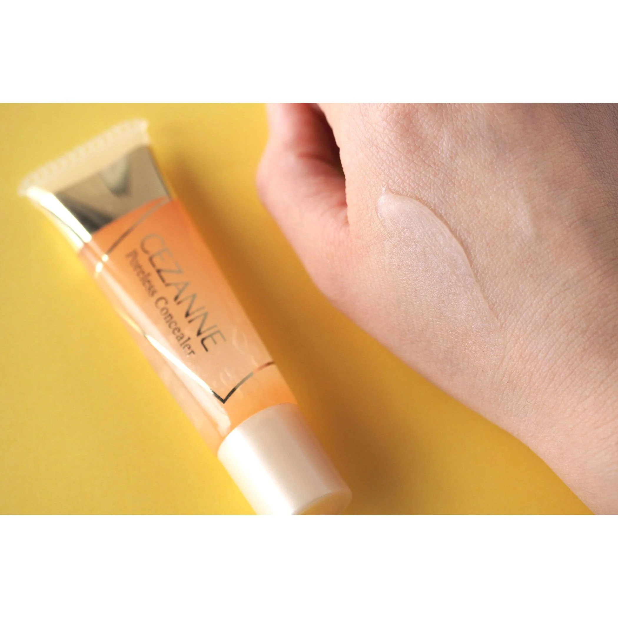 Cezanne Clear Poreless Concealer for Smooth Skin 11g - Image 4