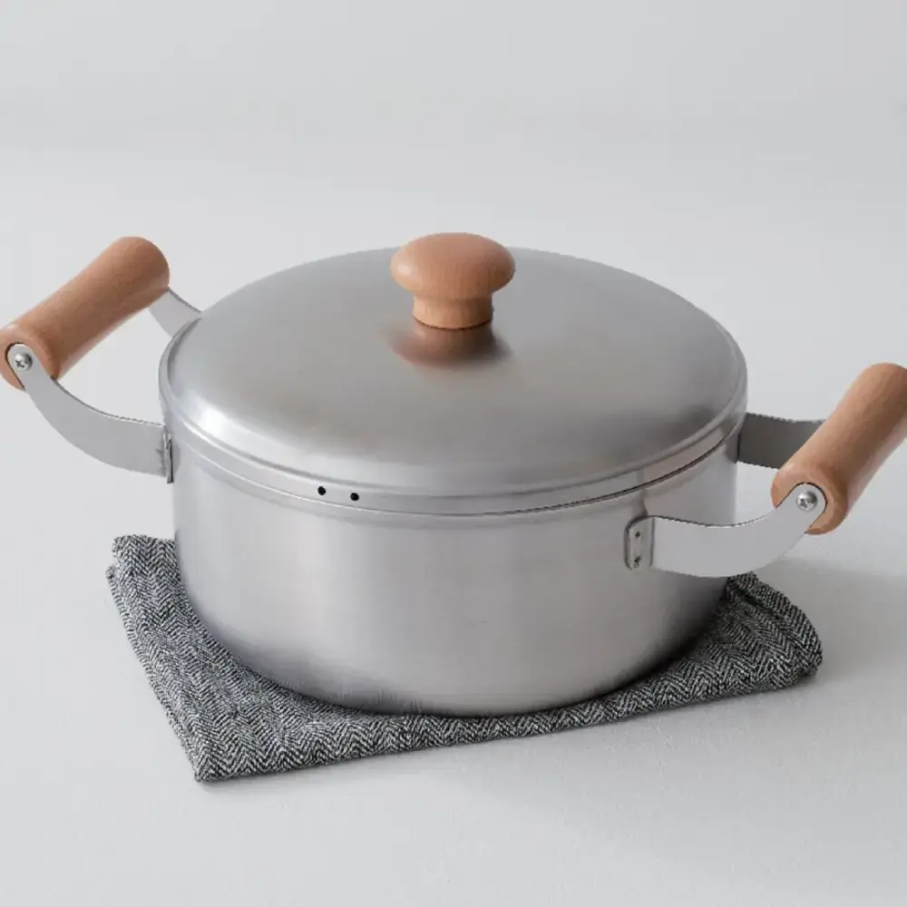 Chitose Stylish Two-Handled Soup Pot With Lid (IH Compatible) 2.8L - Image 3