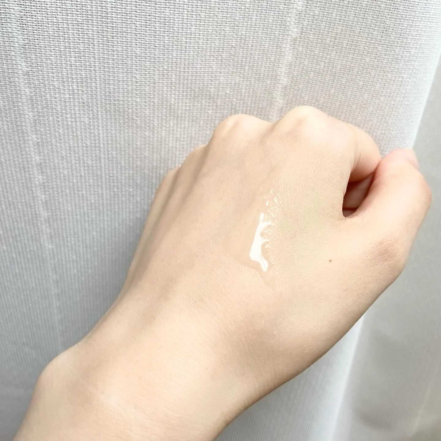 Detclear Bright & Peel Hydrating Multivitamin Exfoliating Serum 30ml - Image 5