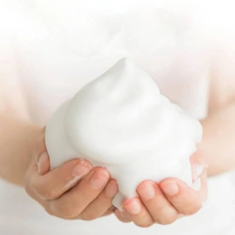 Dove Premium Moisture Care Foaming Body For Soft Smooth Skin 470g - Image 3