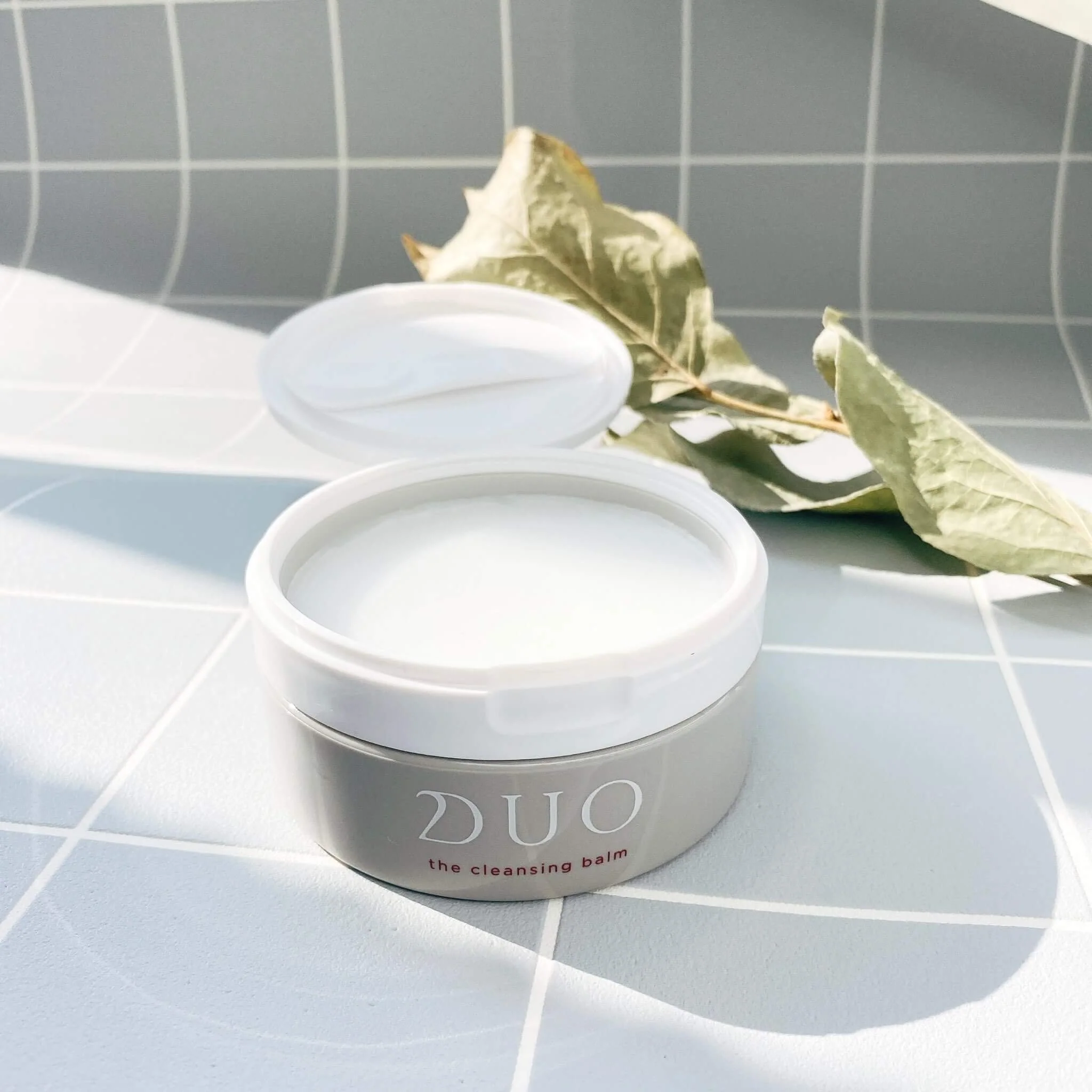 Duo The Cleansing Balm 5-in-1 Aging Care Facial Cleanser 90g - Image 3