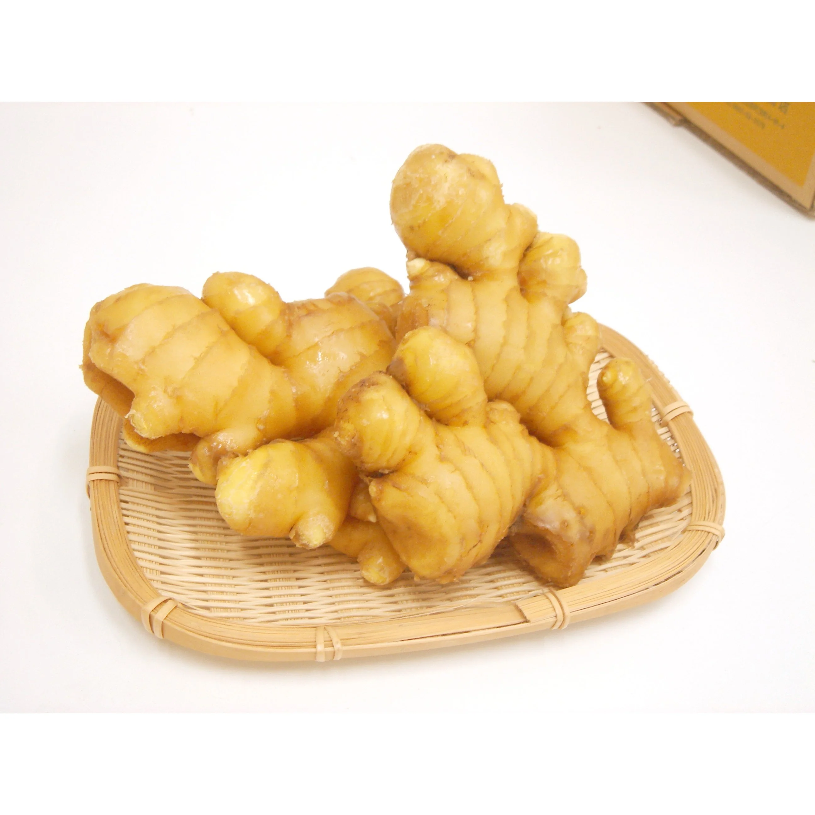 Fukuyamasu Shoga Kurozu Ginger Seasoned Aged Black Rice Vinegar 200ml - Image 3