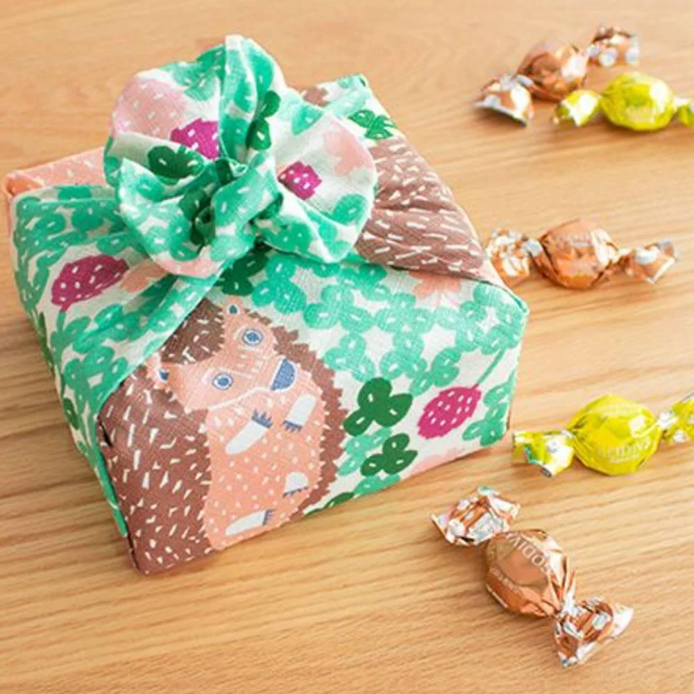 Furoshiki Hedgehog Design Green Cotton Wrapping Cloth Book Cover 50cm - Image 3