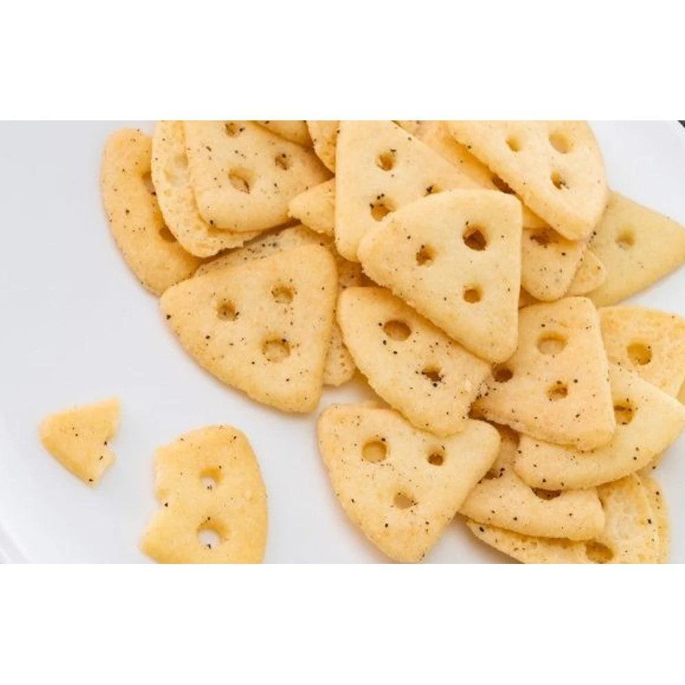 Glico Cheeza Low Carb Black Pepper Double Cheese Crackers 36g - Image 2