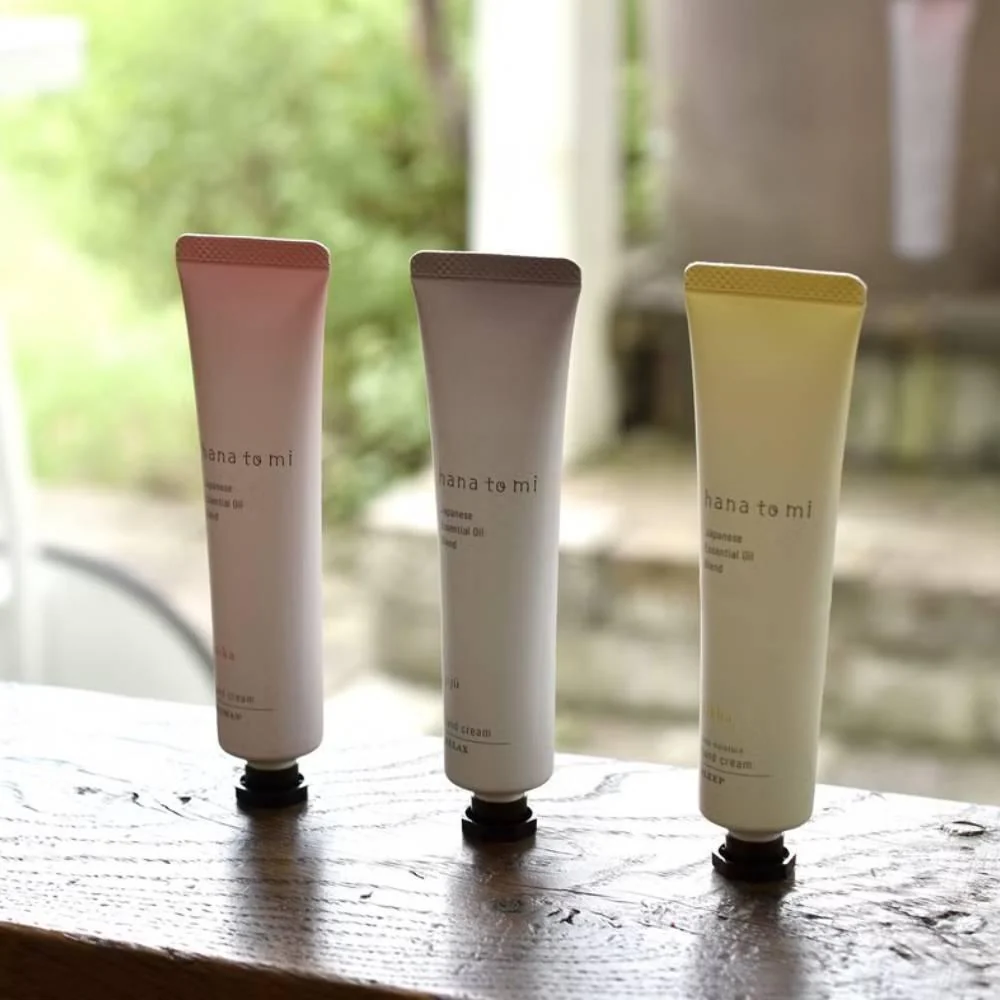 Hana To Mi Hand Cream Baika Sweet Floral Lavender x Rose 40g - Image 4