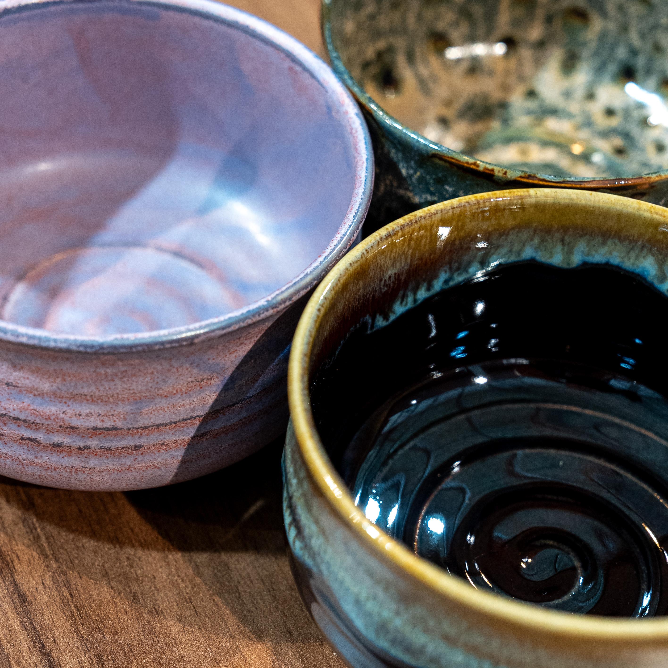 Hasami Porcelain Matchawan Pink Matcha Tea Bowl With Wooden Box - Image 5