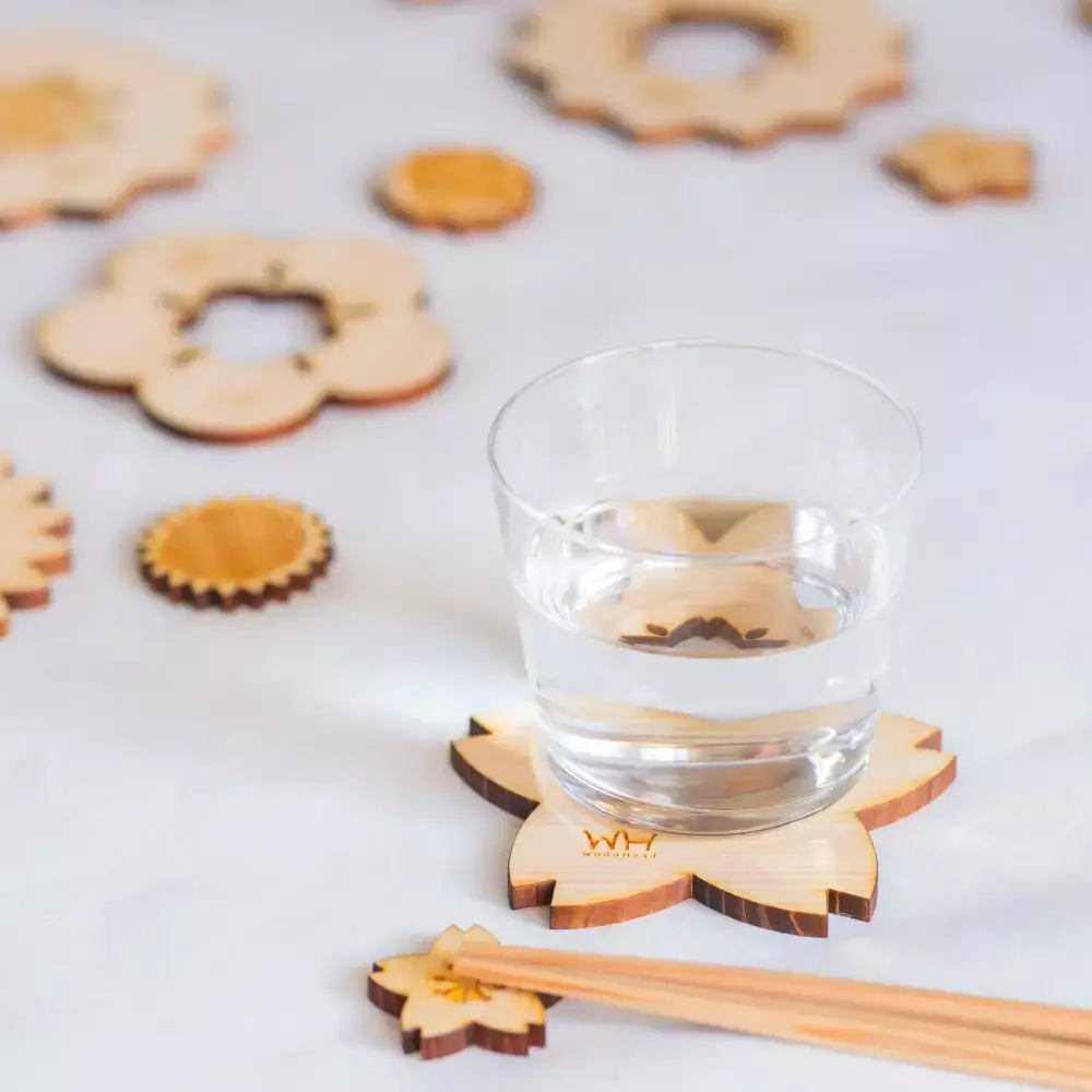 Hinoki Cypress Coaster Natural Wood Sunflower Design 90mm - Image 2