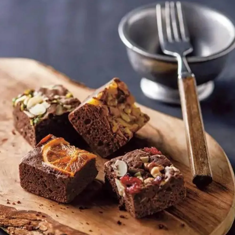 Hoshi Fruits Handmade Brownies With Nuts & Dried Fruits 6 Pieces - Image 2