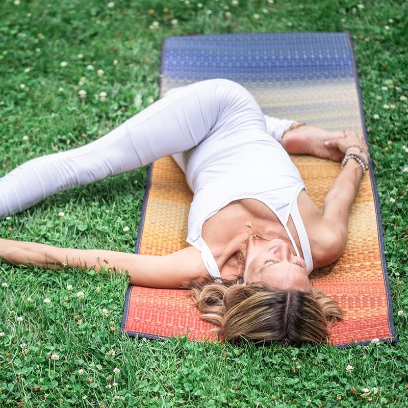 Ikehiko Yoga Mat Igusa Tatami & Kaihara Denim Rainbow Pattern 180cm - Image 2