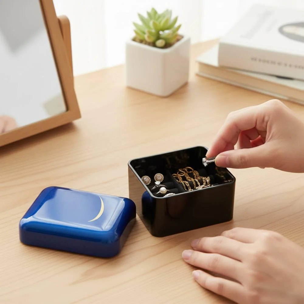 Indigo Blue Lacquered Small Case Sendai Crescent Moon Design - Image 2
