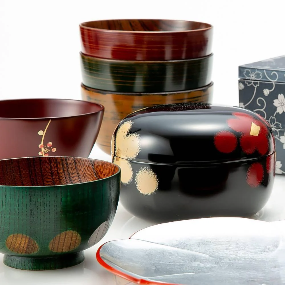 Isuke Japanese Lacquered Wooden Soup Bowl Black - Image 4