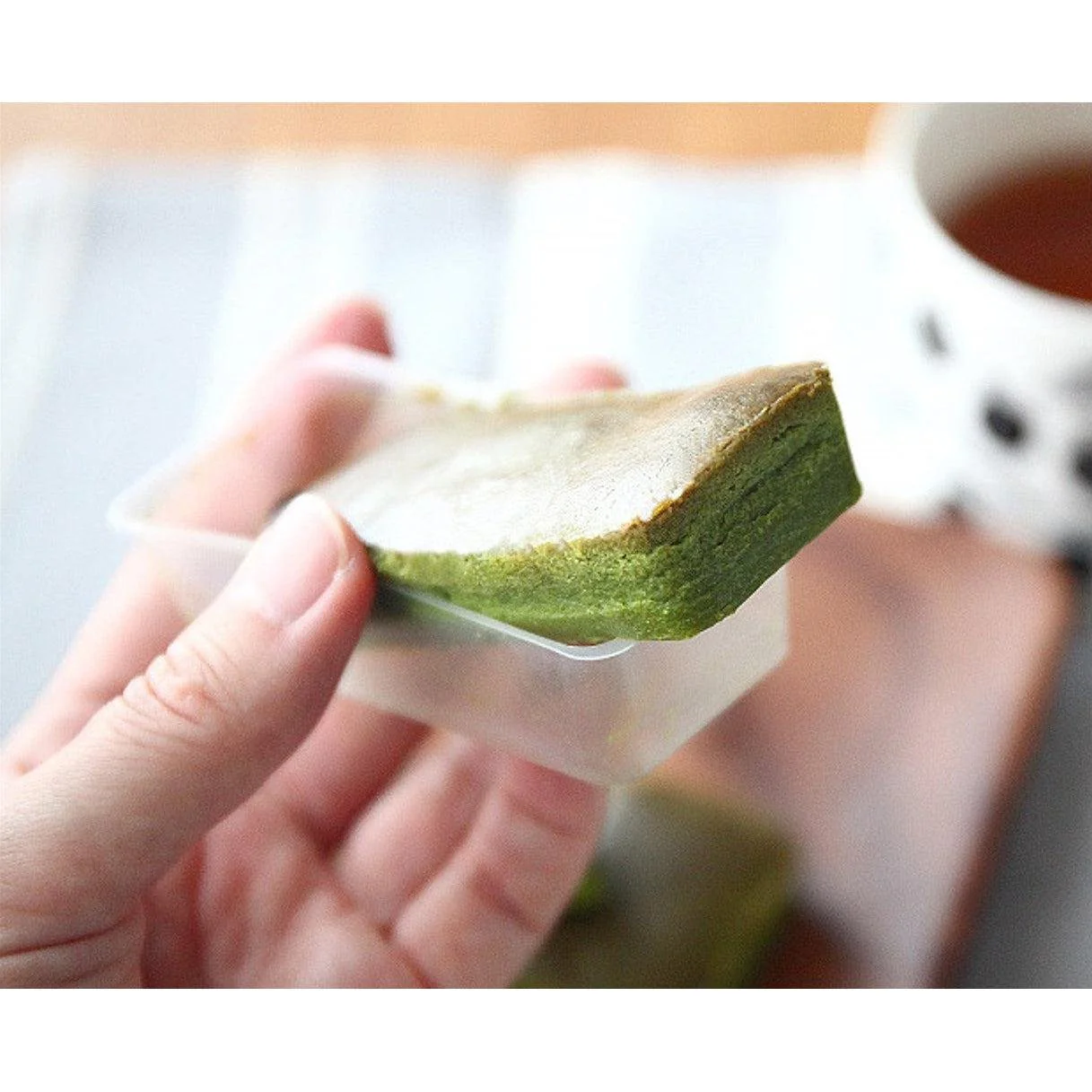 Itohkyuemon Uji Matcha Green Tea Baked Cheesecake 5 Pieces - Image 3