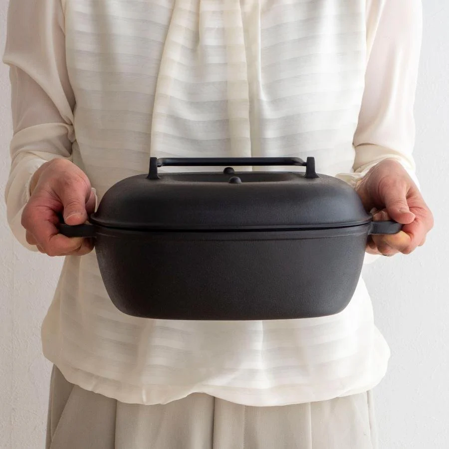 Iwachu Cast Iron Yakiimo Baked Sweet Potato Pot With Lid 31cm - Image 4