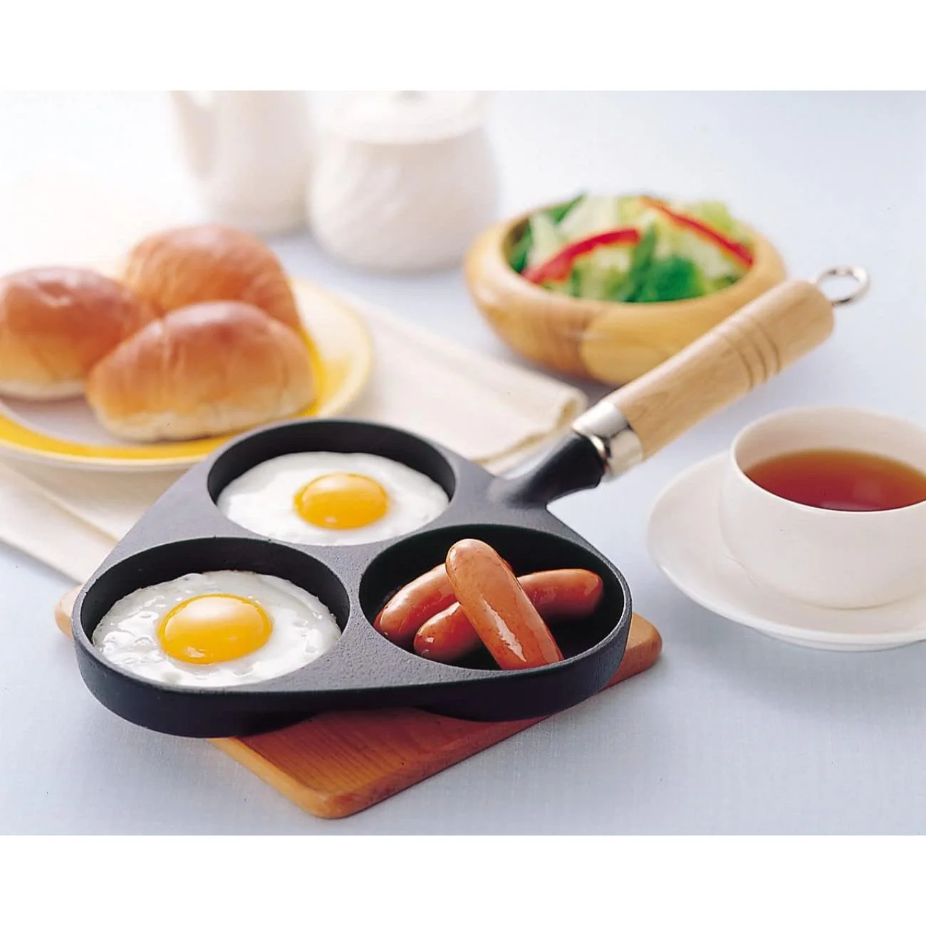 Iwachu Wooden Handle Egg Frying Pan Induction Cast Iron 3 Egg Pan - Image 2