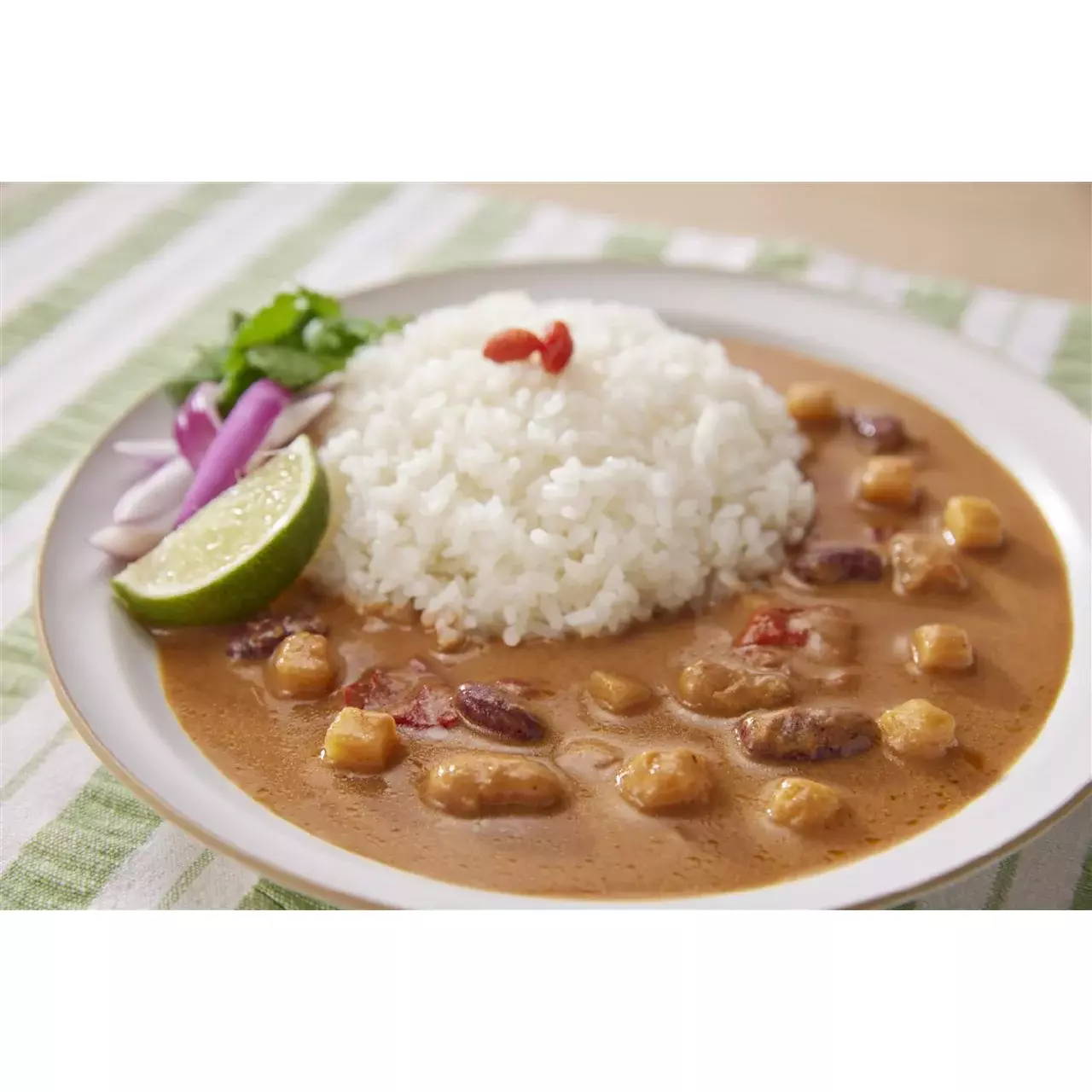 Kagome Vegetable Massaman Curry Plant-Based Vegan Instant Curry (Pack of 3) - Image 3