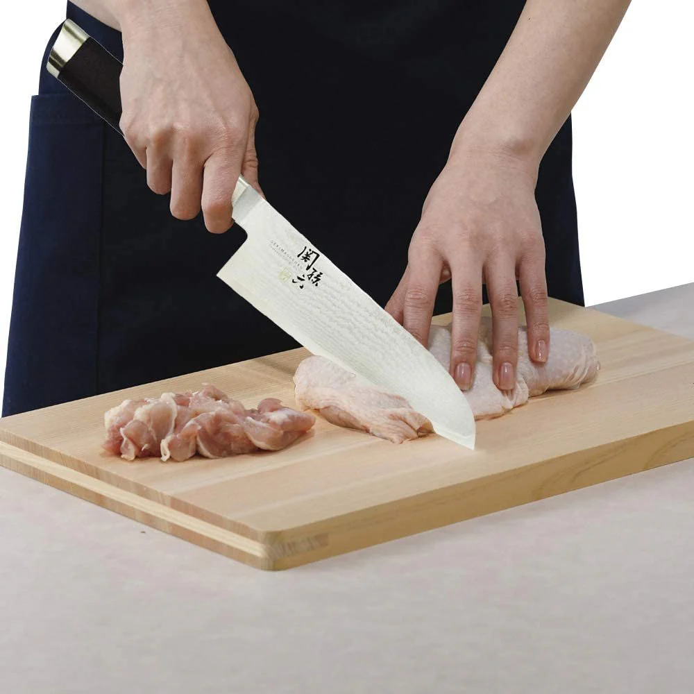 KAI Seki Magoroku Damascus Santoku Knife 165mm AE5200 - Image 6