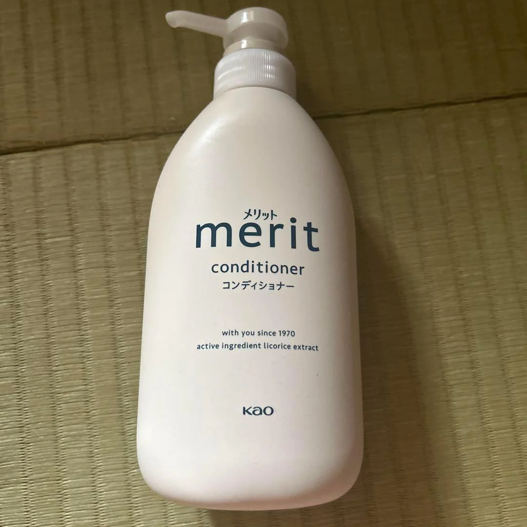 Merit Paraben-Free Conditioner For Healthy Scalp Pump Bottle 450ml - Image 3