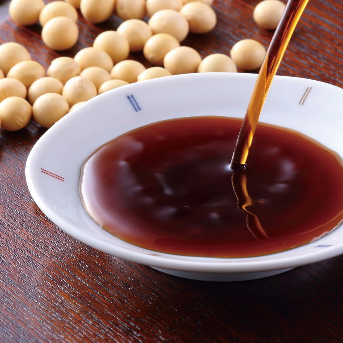 Kikkoman Koikuchi Shoyu Japanese Dark Soy Sauce 1L - Image 5