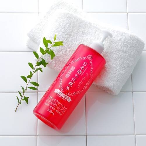 Kikumasamune Anti-aging Japanese Sake Lotion 500ml - Image 2