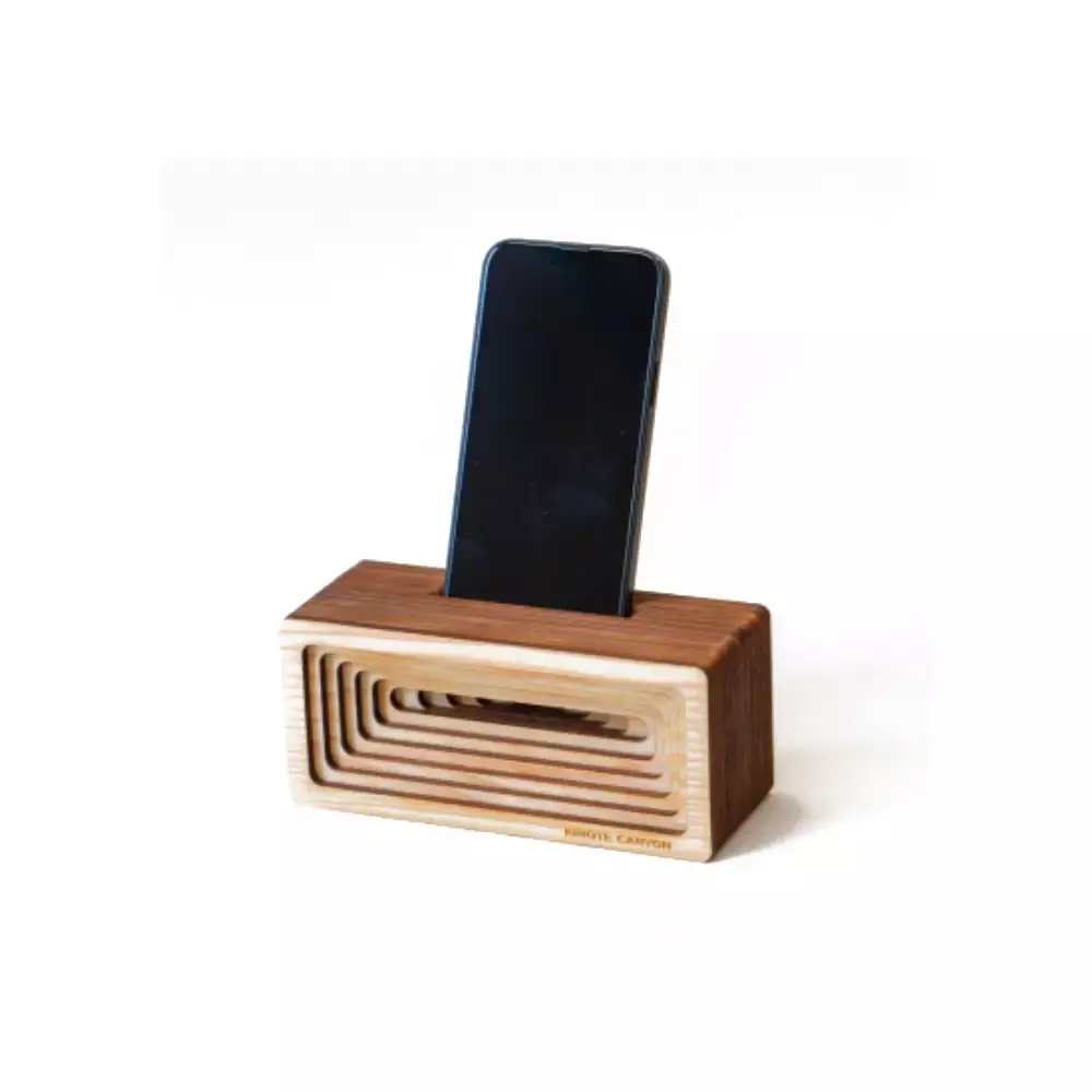 Kinote Canyon Powerless Sugi Cedar Wood Speaker & Smartphone Stand - Image 2