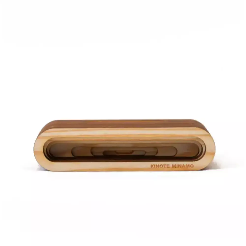 Kinote Minamo Powerless Sugi Cedar Wood Speaker & Smartphone Stand - Image 3