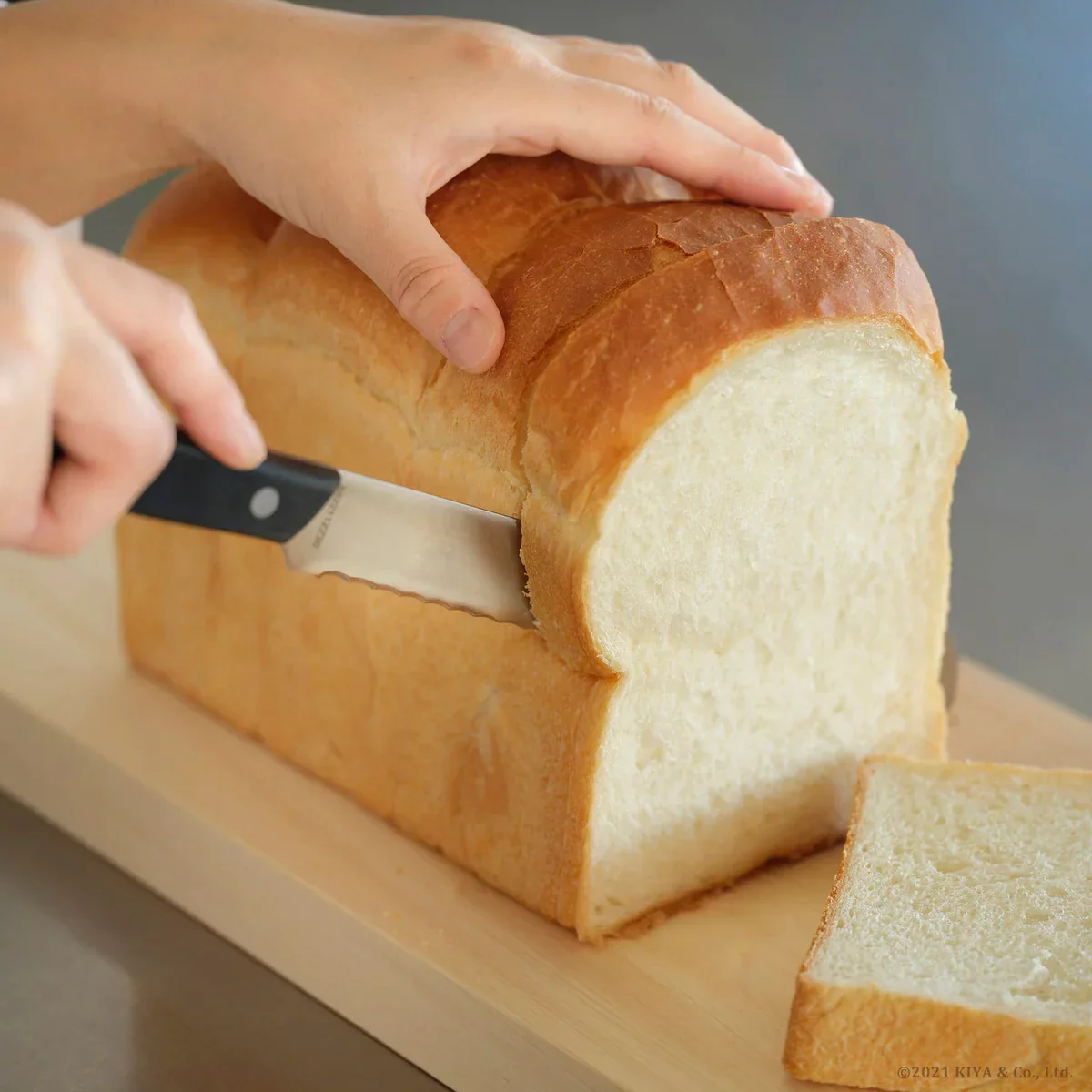 Kiya Bread Slicer Stainless Serrated Thin Slicing Bread Knife 250mm - Image 5