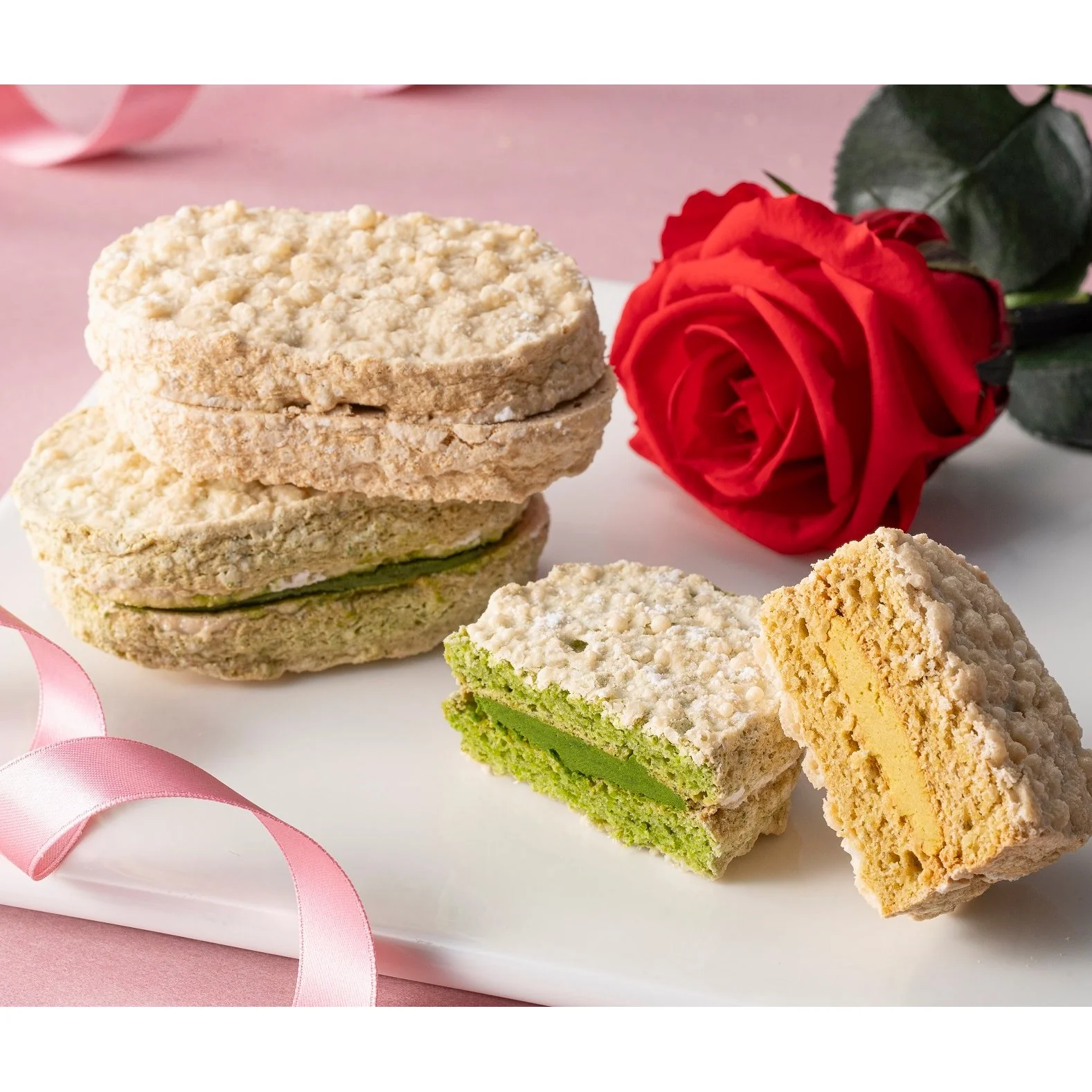Kiyosen Dacquoise Uji Matcha & Hojicha Wheat-Free Cake Assort 10 ct. - Image 3