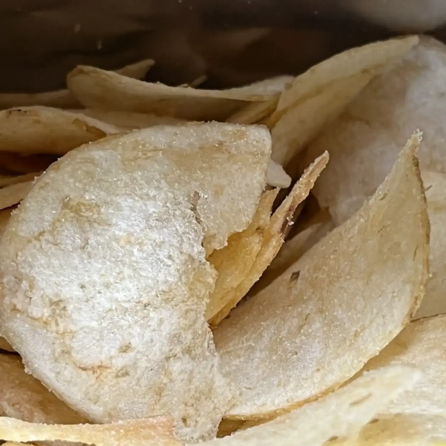 Koikeya Suppamucho Sour Vinegar Chips 55g (Pack of 3 Bags) - Image 3