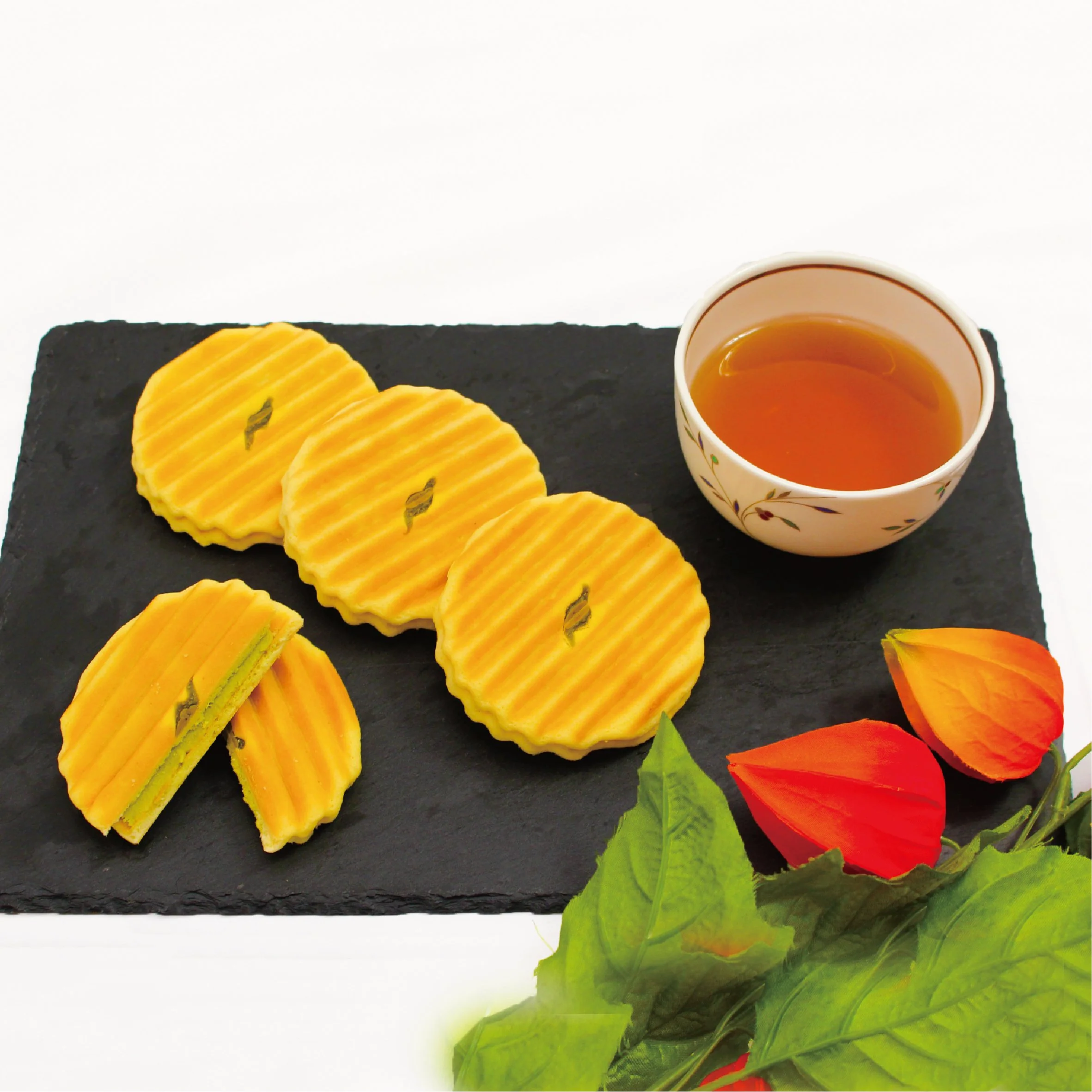 Kyo Kaori Matcha Cream Zig Zag Sandwich Cookies (Pack of 6) - Image 2