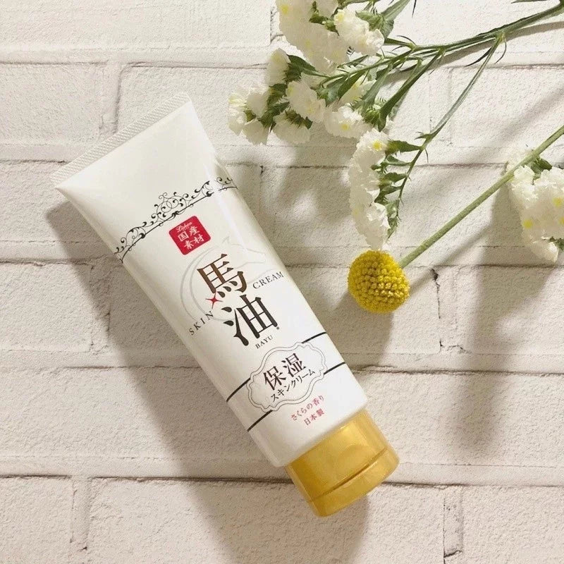 Lishan Bayu Horse Oil Hydrating Hand Cream & Body Moisturizer 200g - Image 4