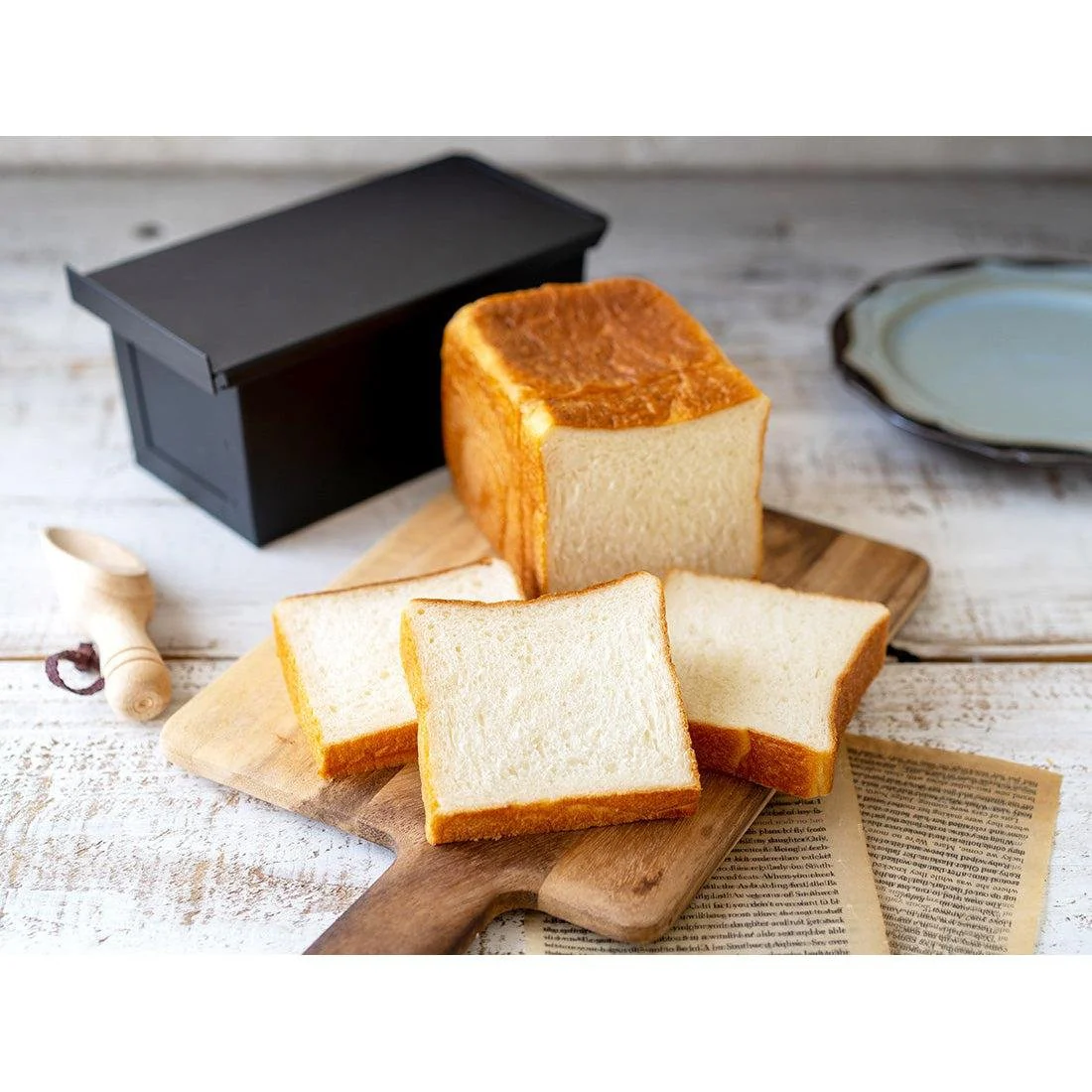 Matsunaga Premium Shokupan Mold (Japanese Milk Bread Pan) 1 lb Loaf Pan - Image 3
