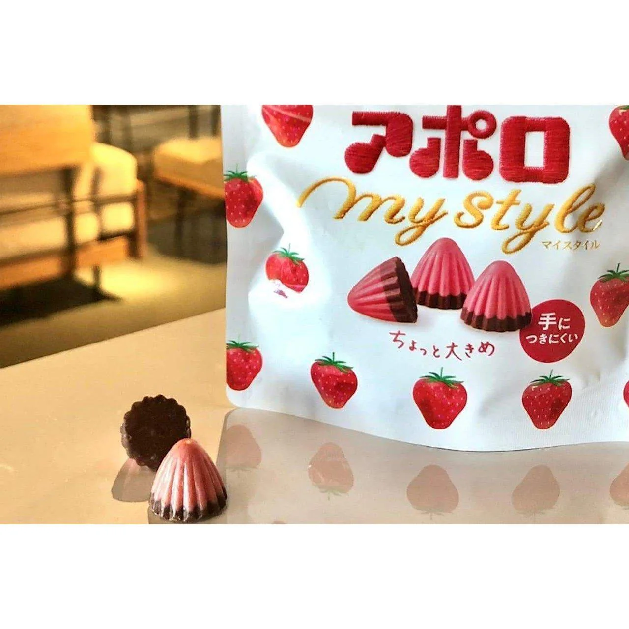 Meiji Apollo My Style Strawberry Chocolate Less Sugar 41g - Image 3
