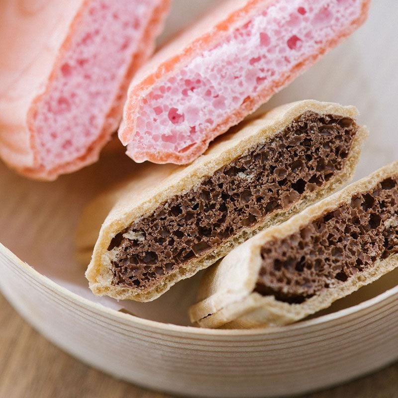 Meito Pukupuku Tai Taiyaki Chocolate Filled Fish Shaped Monaka Wafer (Pack of 10) - Image 3