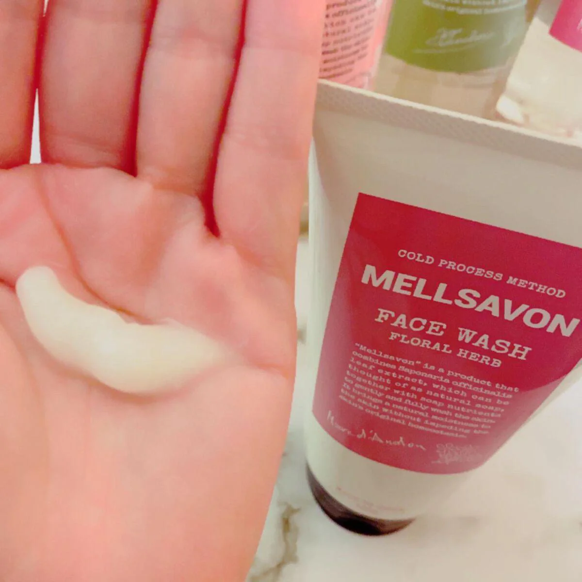 Mellsavon Floral Herb Moisturizing Face Wash 130g - Image 3
