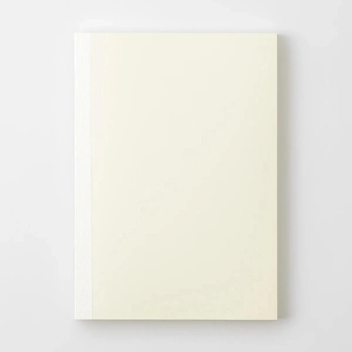 Midori MD A5 Notebook 5mm Gridded Paper 15295006 - Image 2