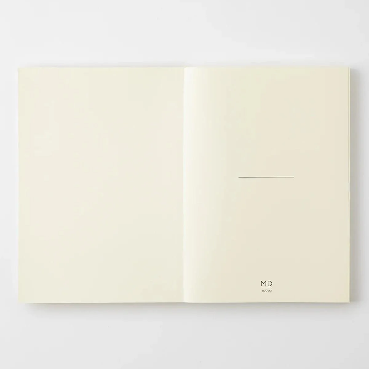 Midori MD A5 Notebook 5mm Gridded Paper 15295006 - Image 4