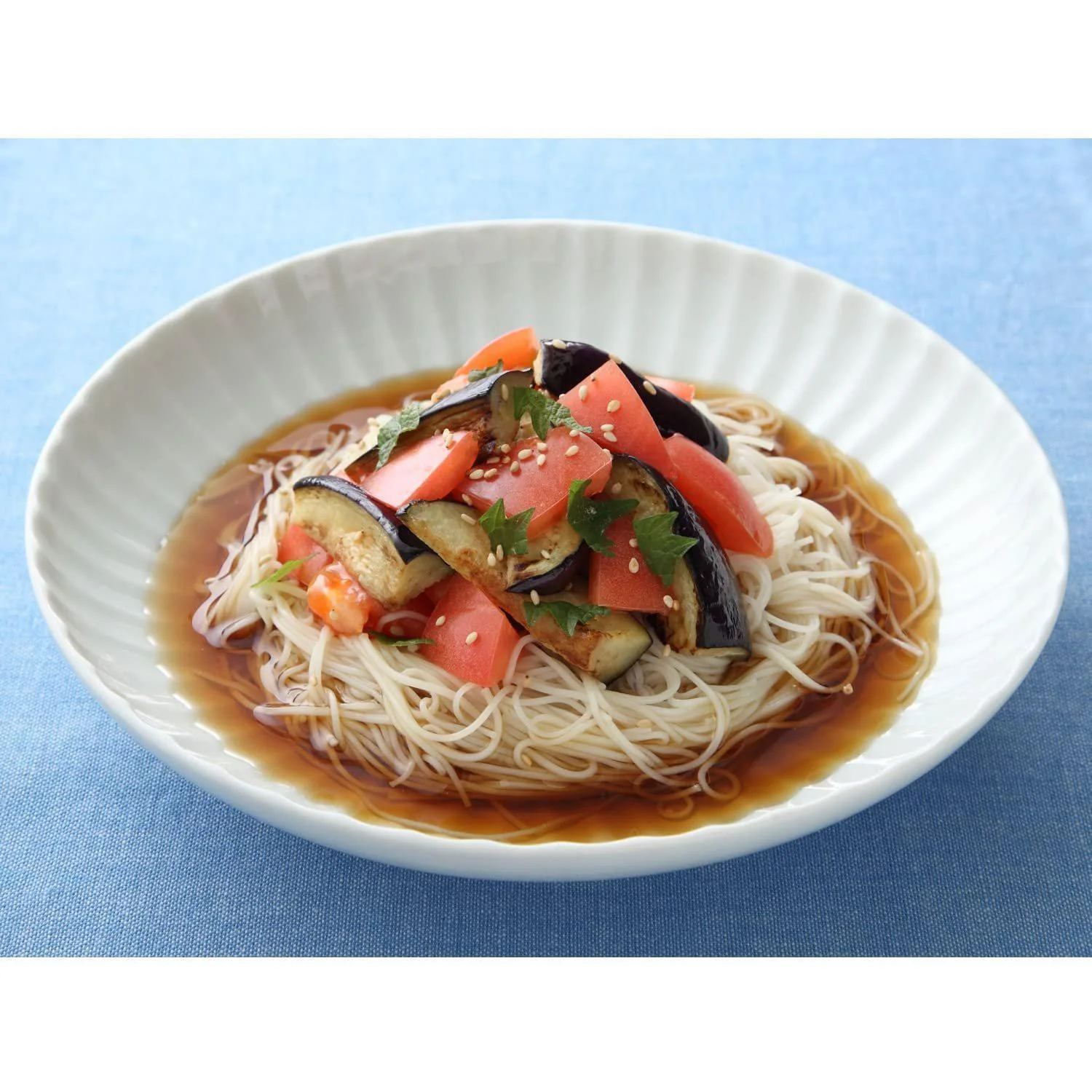 Mizkan Oigatsuo Tsuyu Sauce Japanese Soup Base 400ml - Image 2