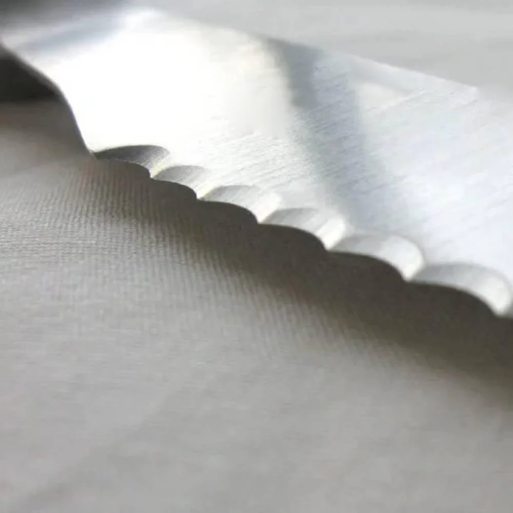 Daishin Japanese Wood Handle Steak Knife 230mm - Image 3