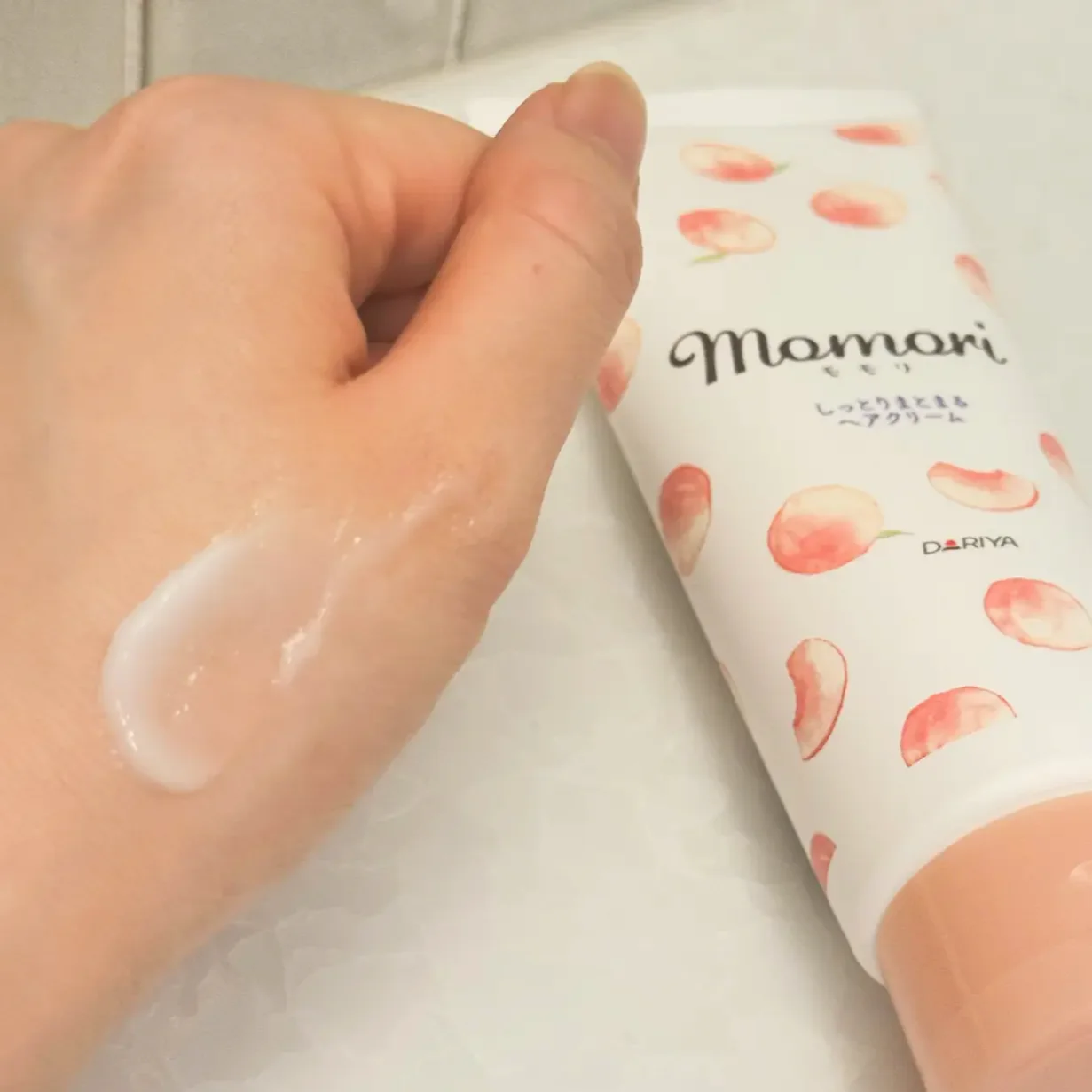 Momori Non-Sticky Jelly Styling Gel for Wet Hair Look Peach Scent 120g - Image 3
