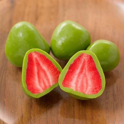 Muji Matcha Green Tea Chocolate Covered Strawberries 50g - Image 5