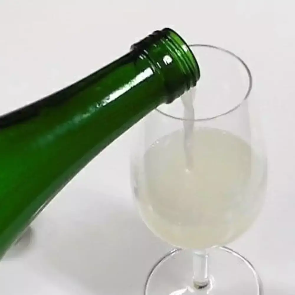 Nakakumi Junmai Nigorizake Unpasteurized Sparkling Sake 300ml - Image 2