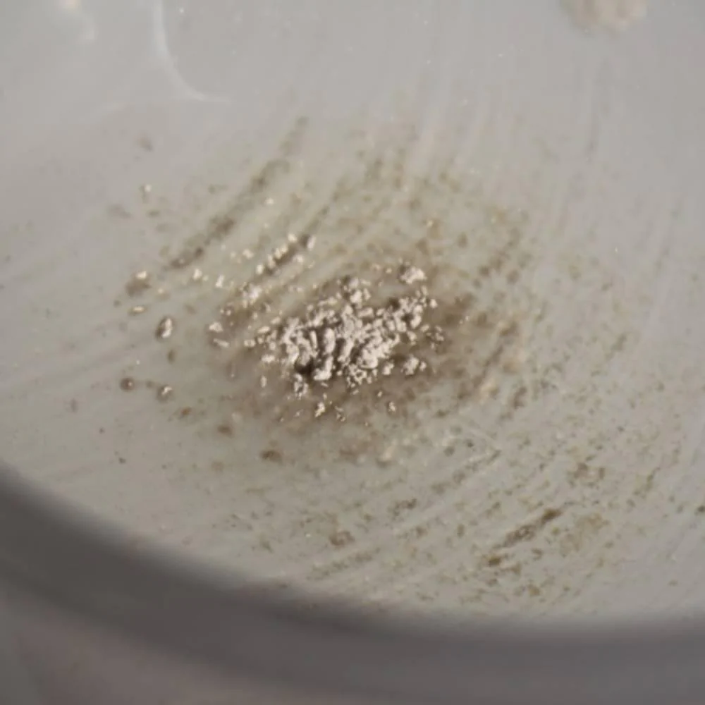 Nehan Tokyo Clay Bath & Bath Salts Sakura Cherry Blossom Blend 100g - Image 3
