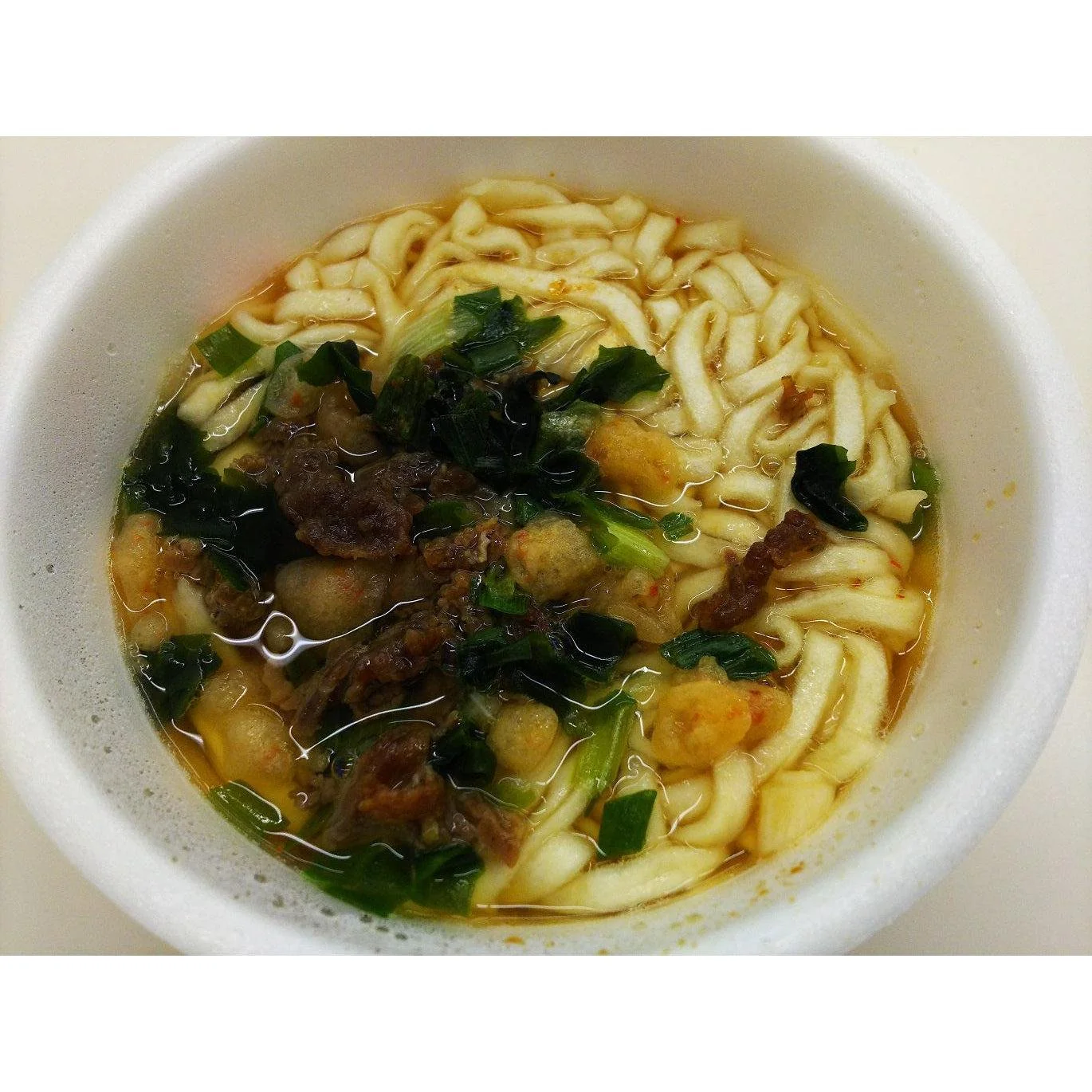 Nissin Donbei Niku Udon Instant Noodles 86g (Pack of 3) - Image 3