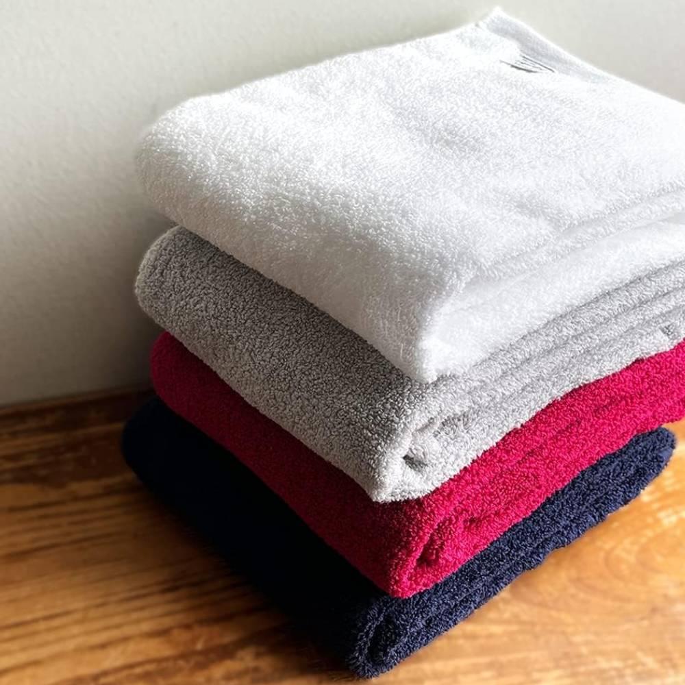 Lightweight Fluffy Bath Towel Soft & Highly Absorbent 60×120cm - Image 2