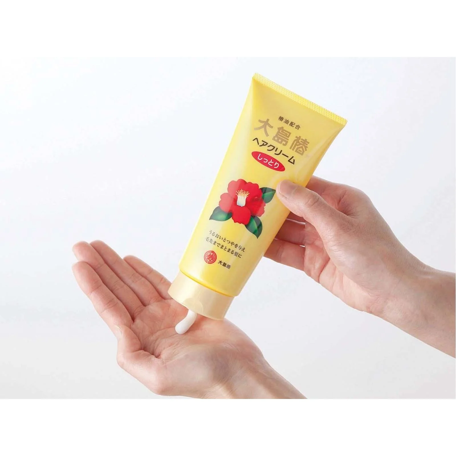 Oshima Tsubaki Hair Cream Moist Leave-In Treatment 160g - Image 3